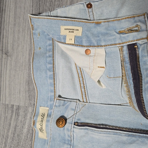 Madewell Superwide-Leg Pleated Jean - Picture 6 of 6